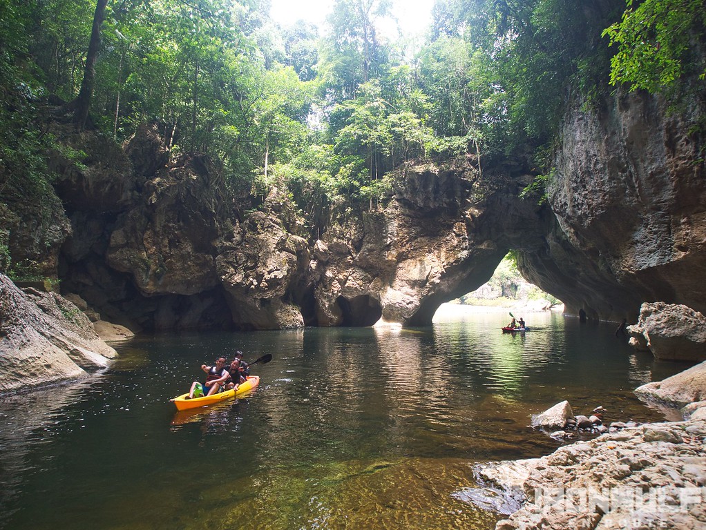 Sohoton Cave and Natural Bridge